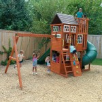 Complex de joaca din cedru Copper Ridge KidKraft - Centru cu trei tobogane si 3 nivele - Cedar Summit PlayCentre Complex de joaca din cedru Copper Ridge KidKraft - Centru cu trei tobogane si 3 nivele - Cedar Summit PlayCentre